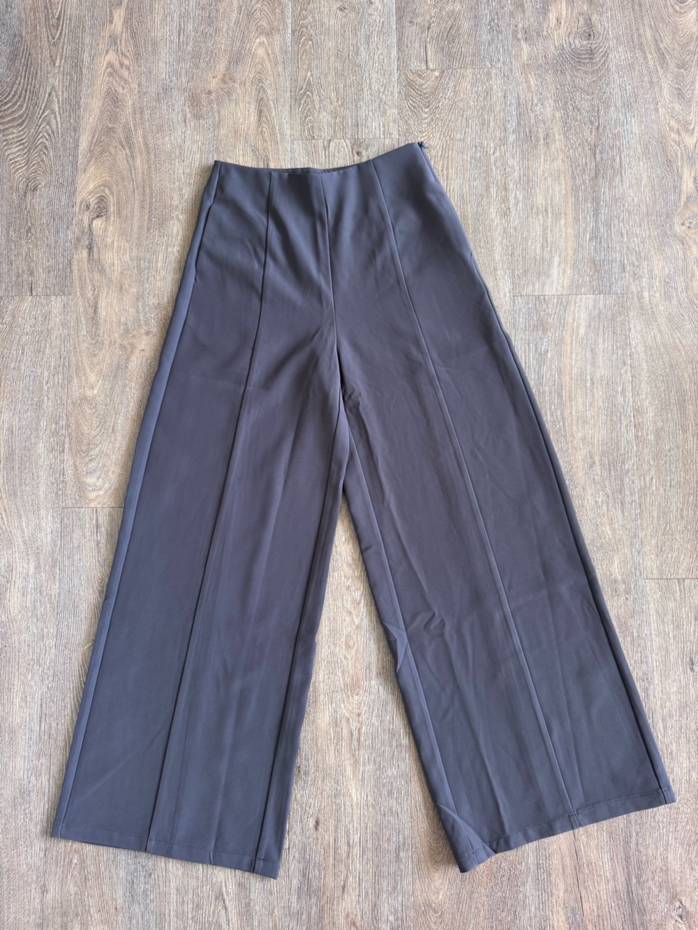 Charcoal Brand Women’s high rise wide leg dress pant in gray size 10